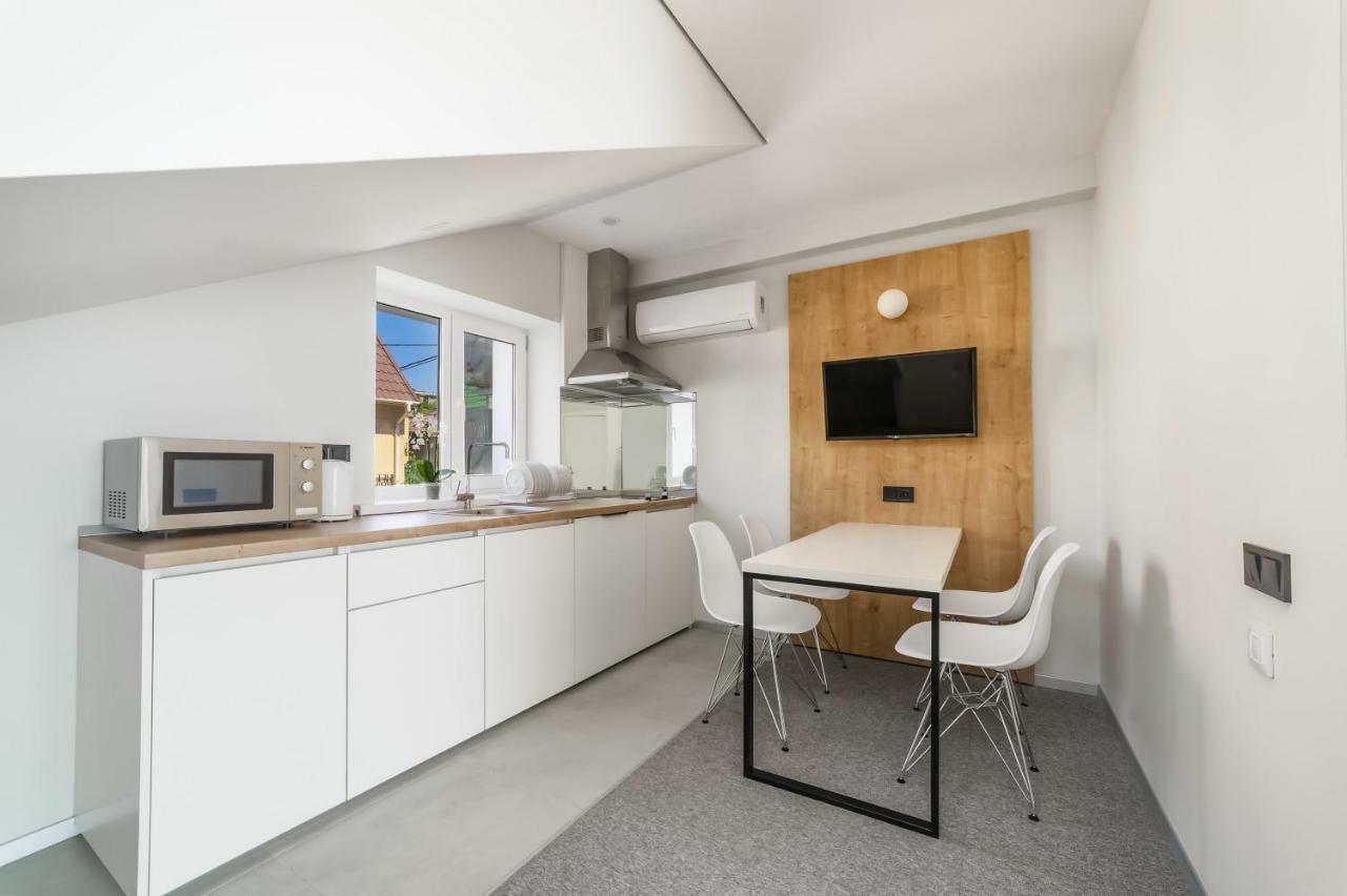 Poseidon Deluxe Перша Лінія З Басейном Apartment Odessa Ngoại thất bức ảnh